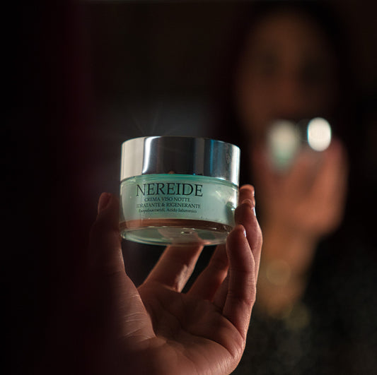 Gli EPS nella Crema Nereide: idratazione profonda e rigenerazione notturna